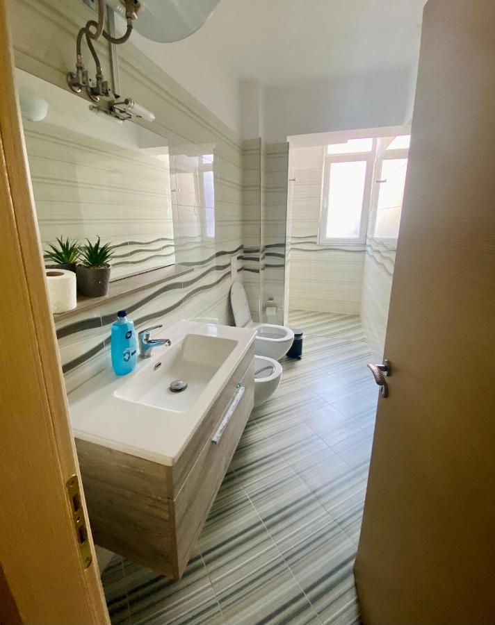 Ultra Apartments 'New Baazar 2' Tirana Zewnętrze zdjęcie