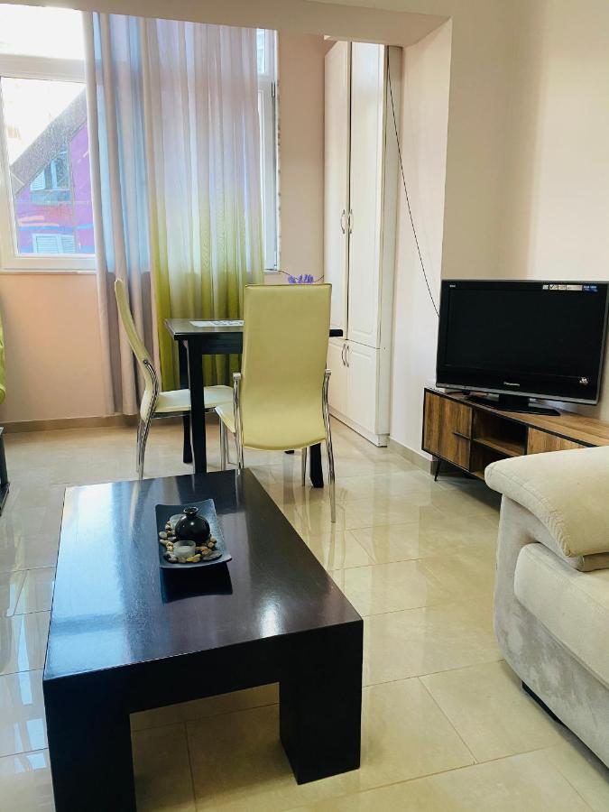 Ultra Apartments 'New Baazar 2' Tirana Zewnętrze zdjęcie