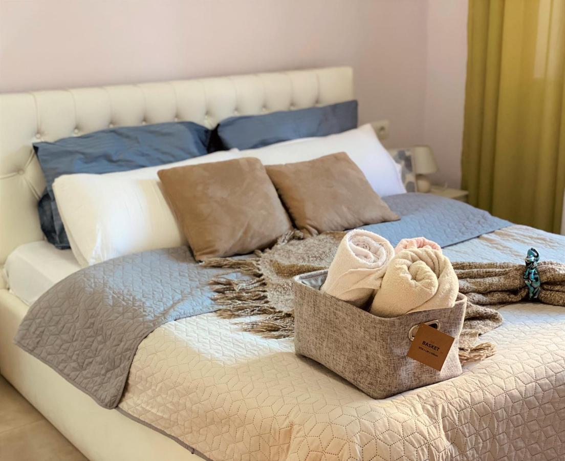 Ultra Apartments 'New Baazar 2' Tirana Zewnętrze zdjęcie