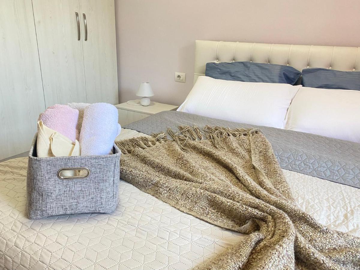 Ultra Apartments 'New Baazar 2' Tirana Zewnętrze zdjęcie