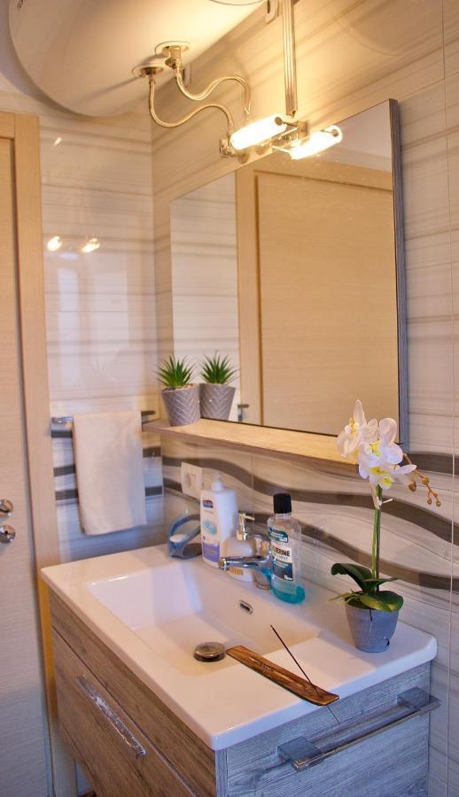 Ultra Apartments 'New Baazar 2' Tirana Zewnętrze zdjęcie
